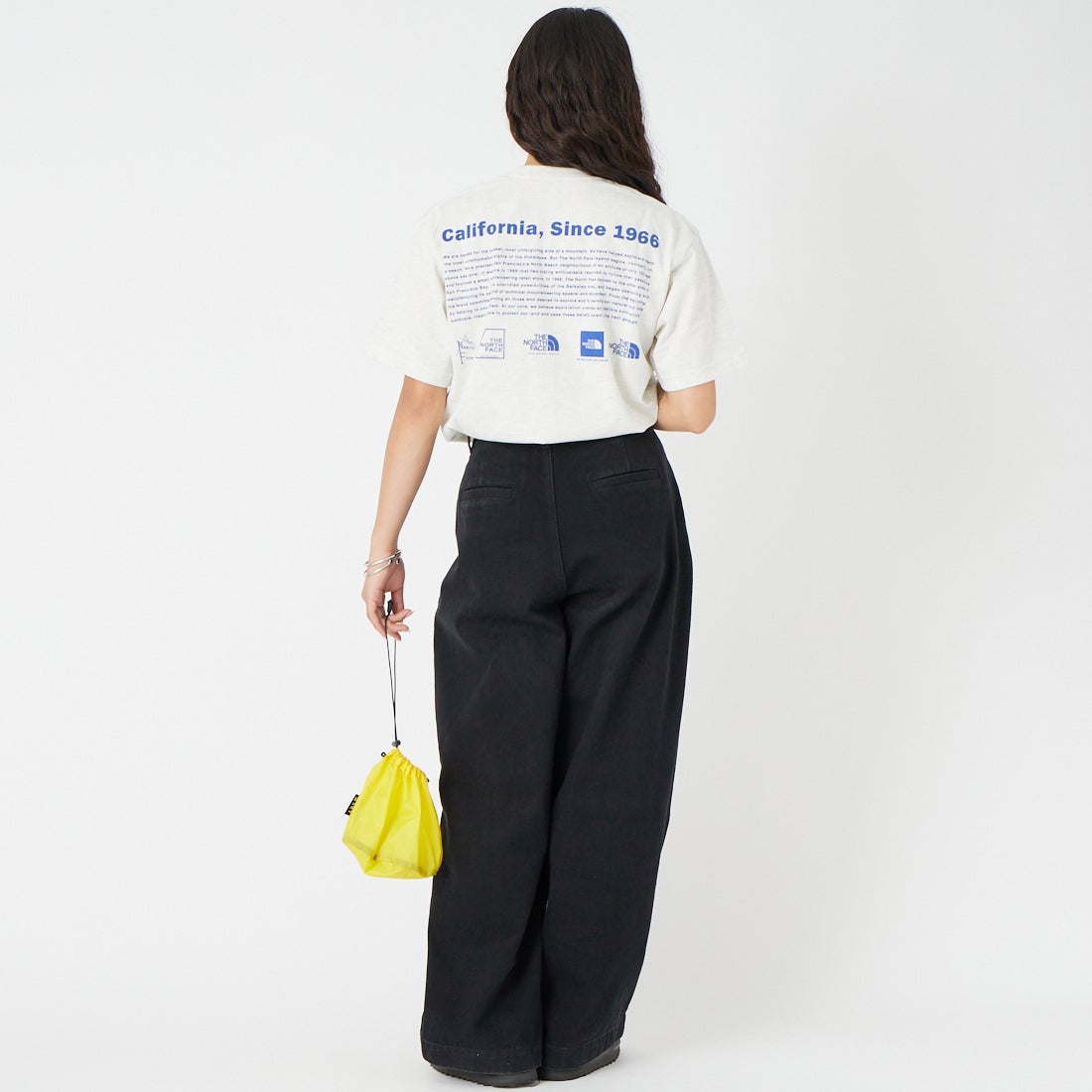 THE NORTH FACE [ザ ノースフェイス] ショートスリーブ ヒストリカルロゴTシャツ [NT32407] WX &&モデル身長：162cm 着用サイズ：S&&