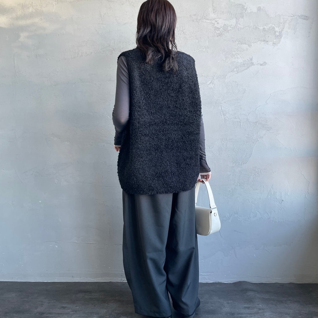 mizuiro ind [ミズイロインド] ワイドカーゴパンツ [1-260016] 93 D.GRAY &&モデル身長：160cm 着用サイズ：F&&