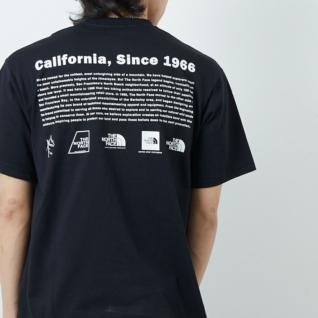 THE NORTH FACE [ザ ノースフェイス] ショートスリーブ ヒストリカルロゴTシャツ [NT32407] K &&モデル身長：179cm 着用サイズ：M&&