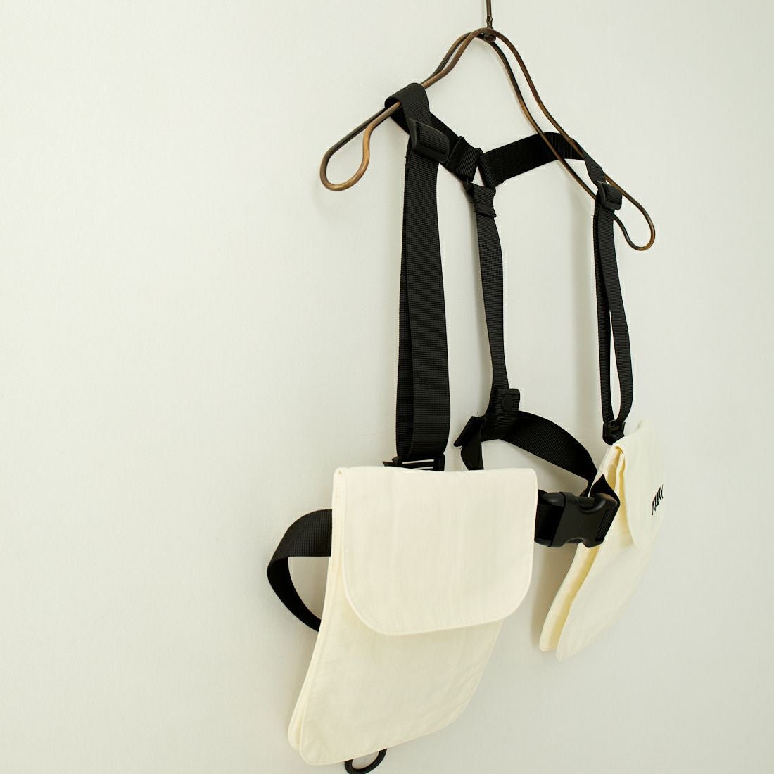 HOLIDAY [ホリデイ] サプレックスナイロンポケットベスト [24103130] OFF WHITE