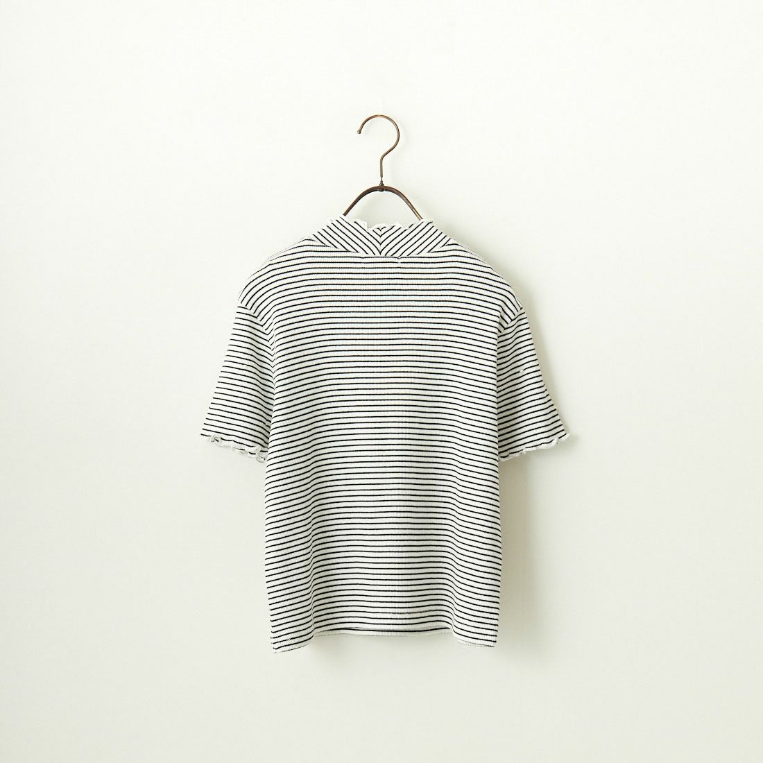 By/m [バイエム] クロップド丈 パールデザインカットソー [24112100] 50 OFF/BLK