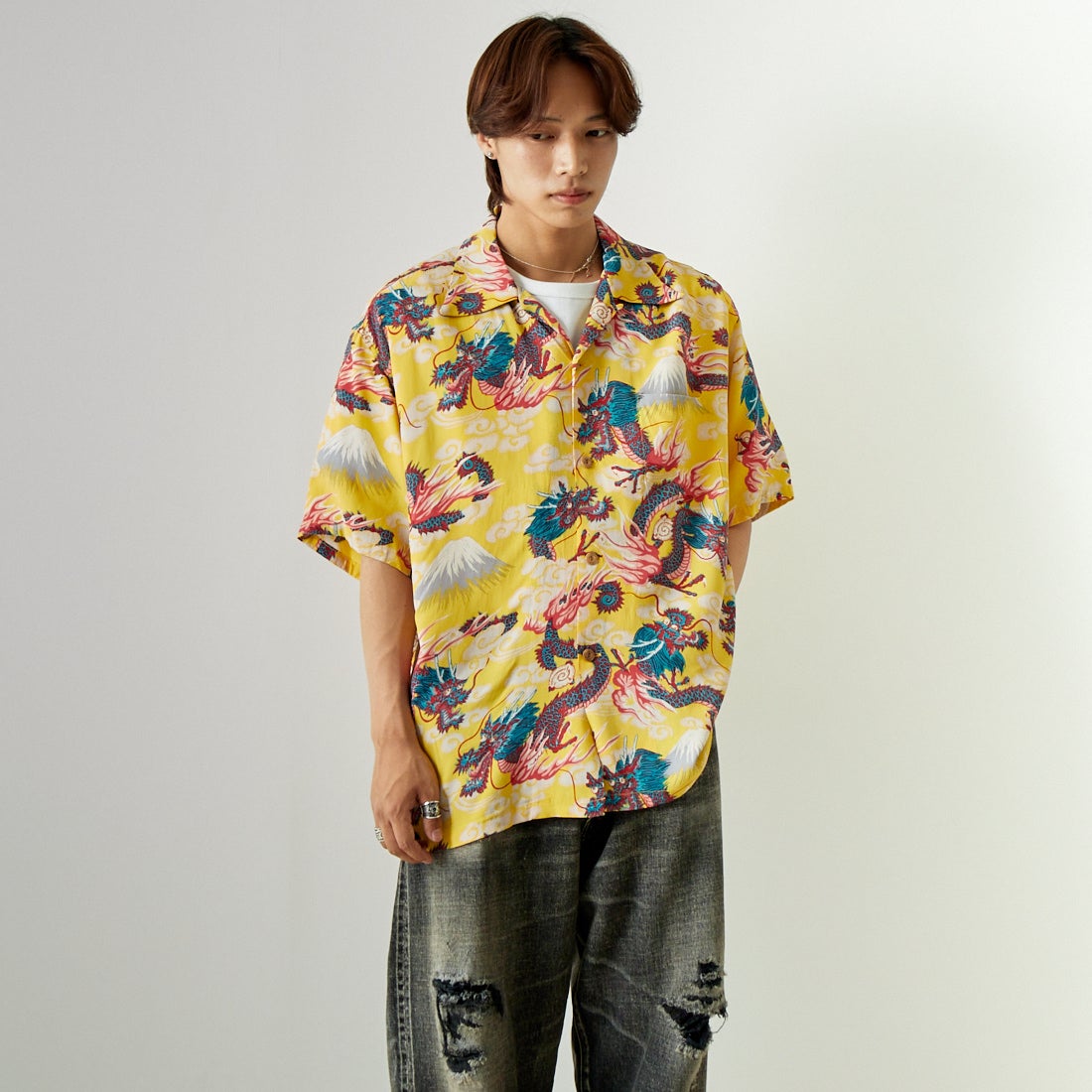 SUN SURF [サンサーフ] レーヨンハワイアンシャツ [SS39227] 155 YELLOW &&モデル身長：179cm 着用サイズ：XL&&