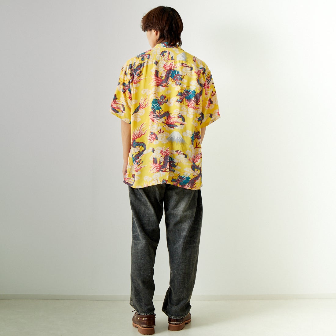 SUN SURF [サンサーフ] レーヨンハワイアンシャツ [SS39227] 155 YELLOW &&モデル身長：179cm 着用サイズ：XL&&