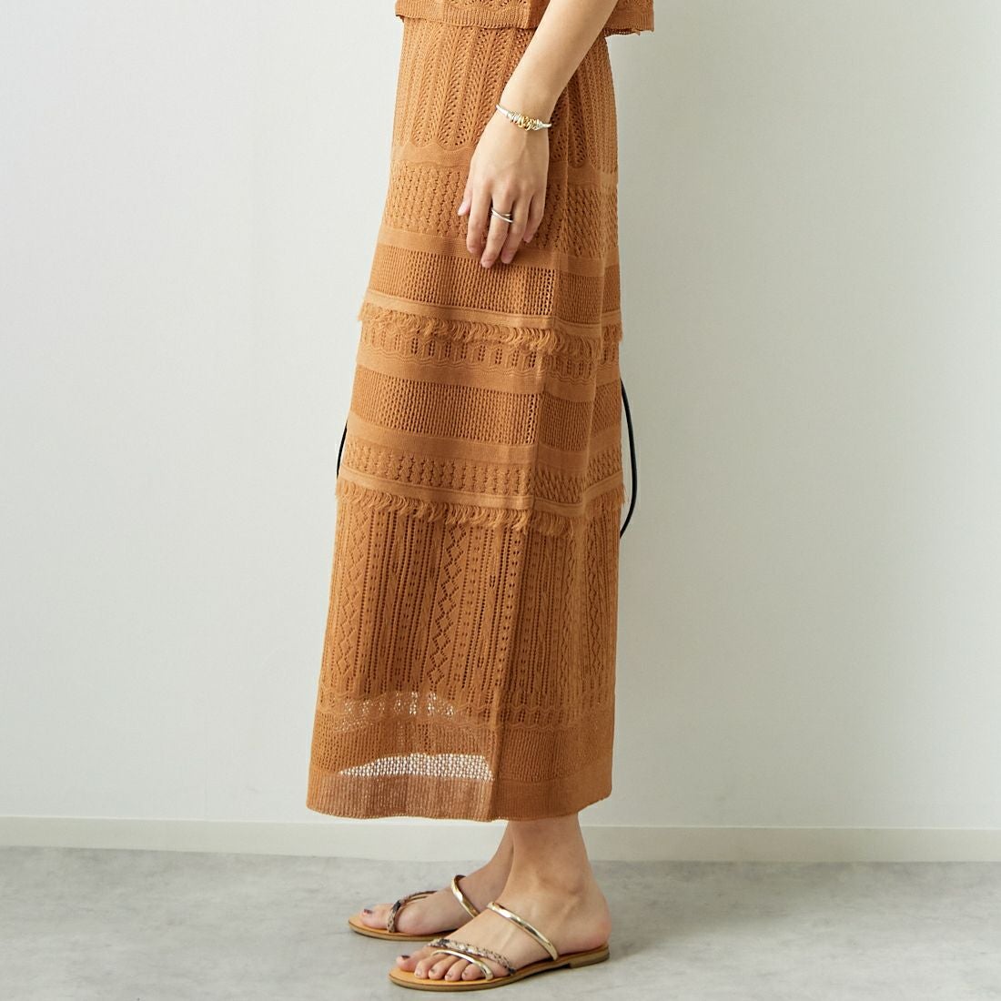 Jeans Factory Clothes [ジーンズファクトリークローズ] メッシュフリンジスカート [11242812] ﾓｶ &&モデル身長：167cm 着用サイズ：F&&