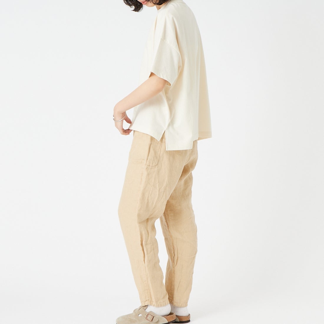 tumugu: [ツムグ] オーガニック空紡天竺Tシャツ [TC24111] 06 KINARI &&モデル身長：162cm 着用サイズ：F&&