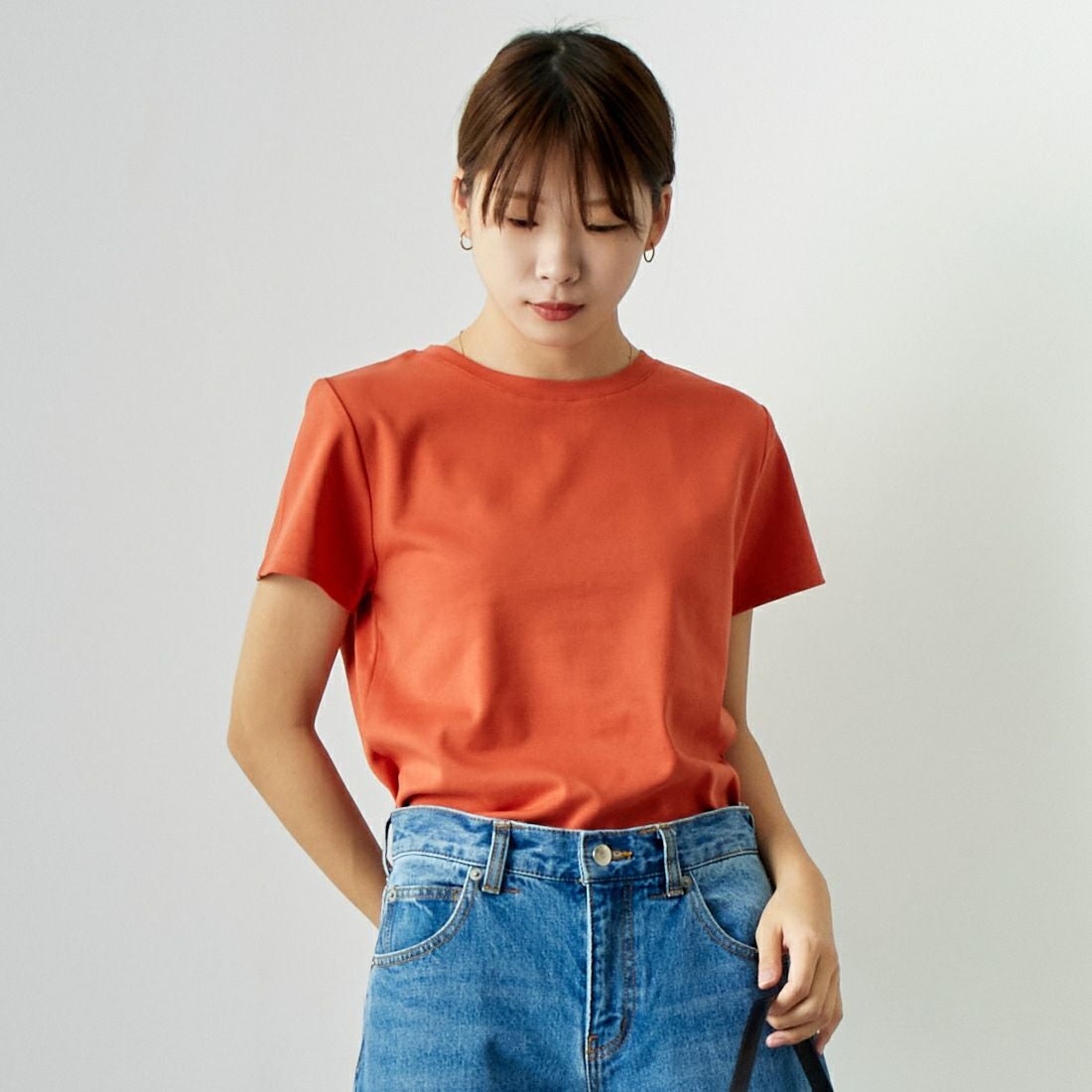 CLOCHE [クロシェ] クルーネックコンパクトTシャツ [41285759] ｵﾚﾝｼﾞ &&モデル身長：167cm 着用サイズ：2&&