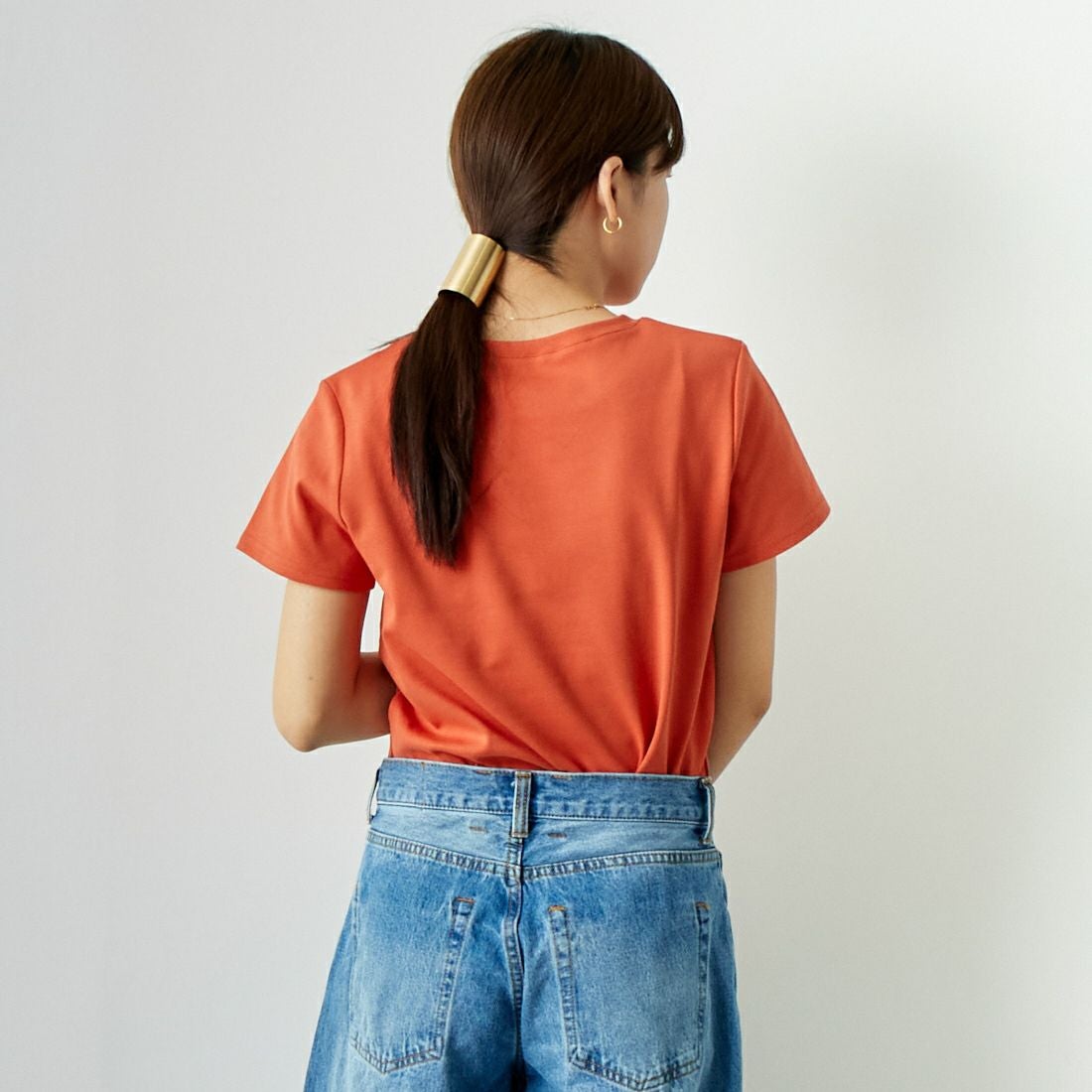 CLOCHE [クロシェ] クルーネックコンパクトTシャツ [41285759] ｵﾚﾝｼﾞ &&モデル身長：167cm 着用サイズ：2&&
