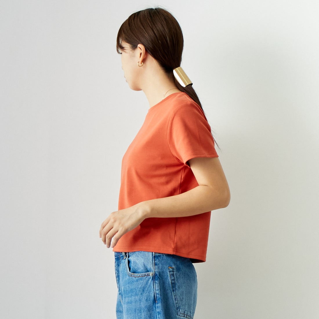 CLOCHE [クロシェ] クルーネックコンパクトTシャツ [41285759] ｵﾚﾝｼﾞ &&モデル身長：167cm 着用サイズ：2&&