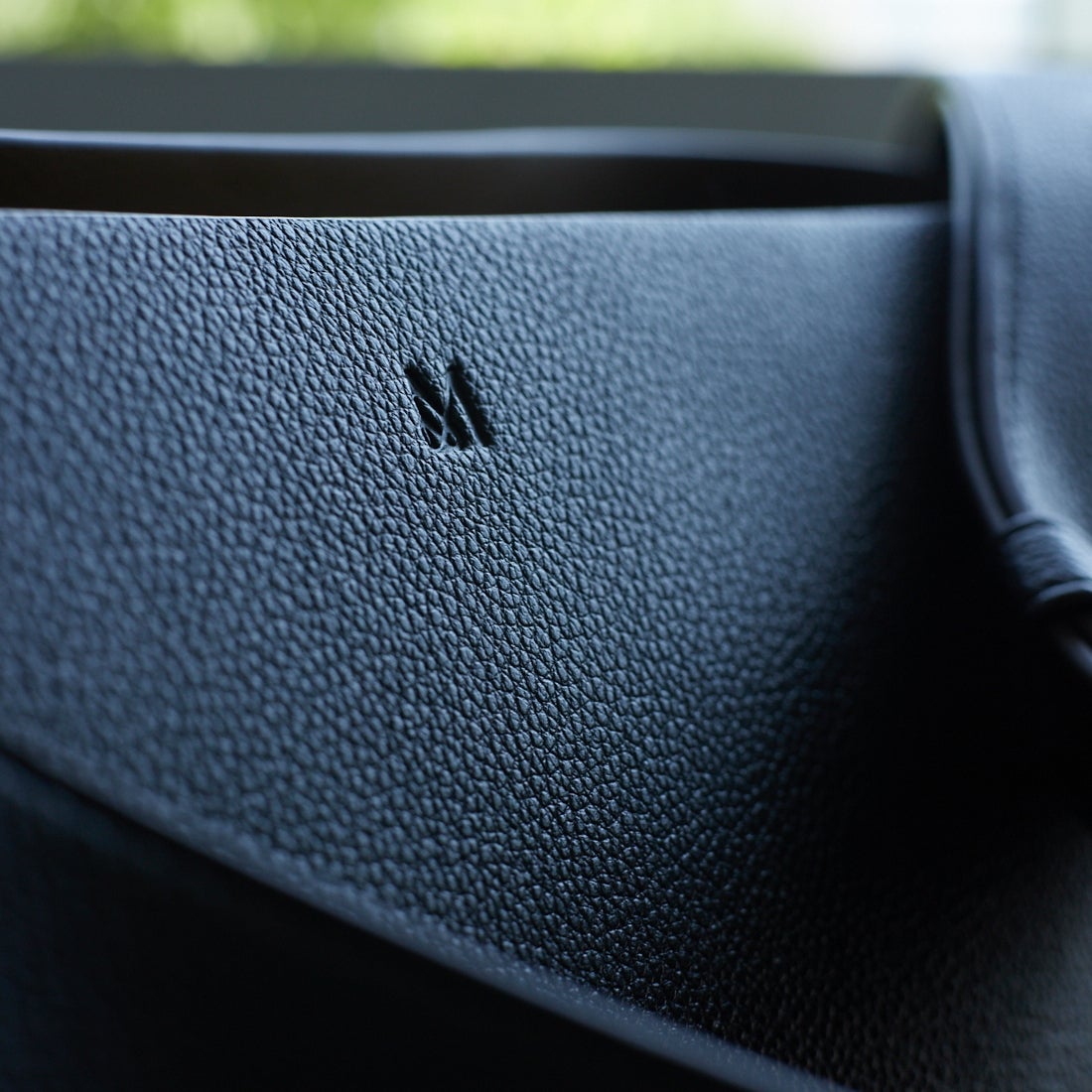 &MyuQ [アンドミューク] 別注 JUNO バケツ型トートバッグ [MCB071-JF] BLK/KHK