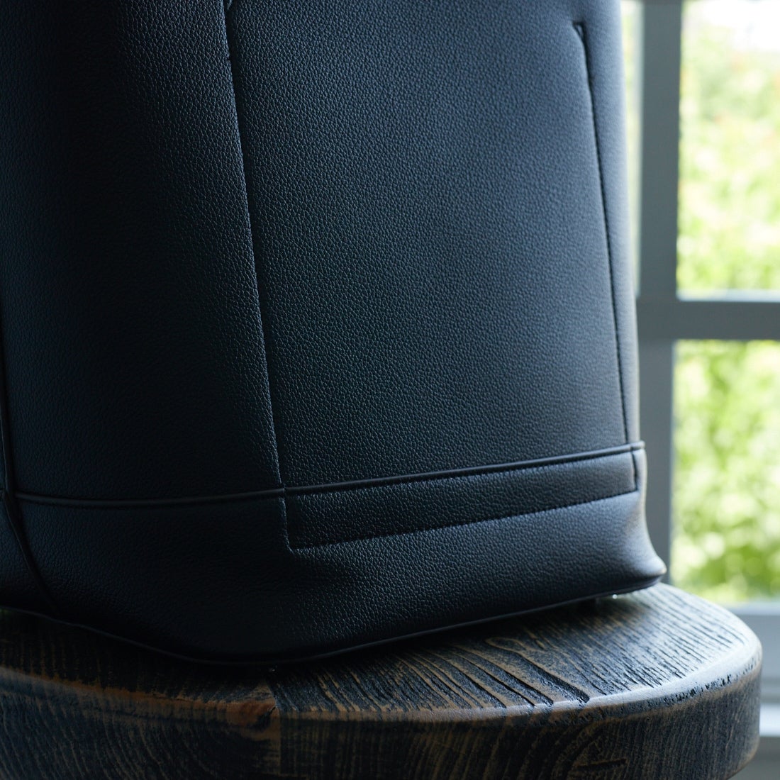 &MyuQ [アンドミューク] 別注 JUNO バケツ型トートバッグ [MCB071-JF] BLK/KHK