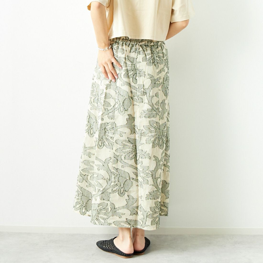 Jeans Factory Clothes [ジーンズファクトリークローズ] ネットカットジャガードフレアスカート [24771-PF] GREEN &&モデル身長：167cm 着用サイズ：F&&