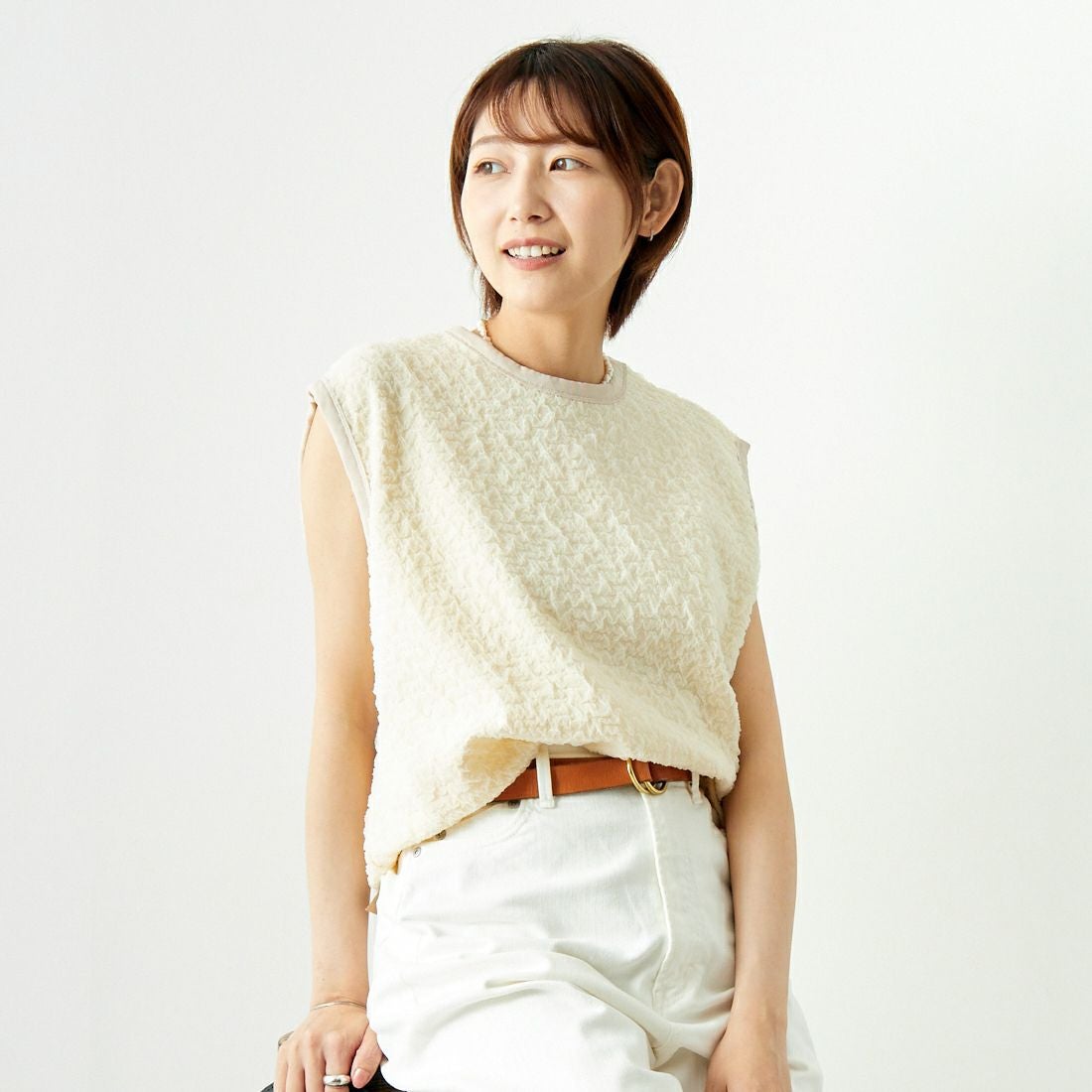 O.WHITE&&モデル身長：167cm 着用サイズ：F&&