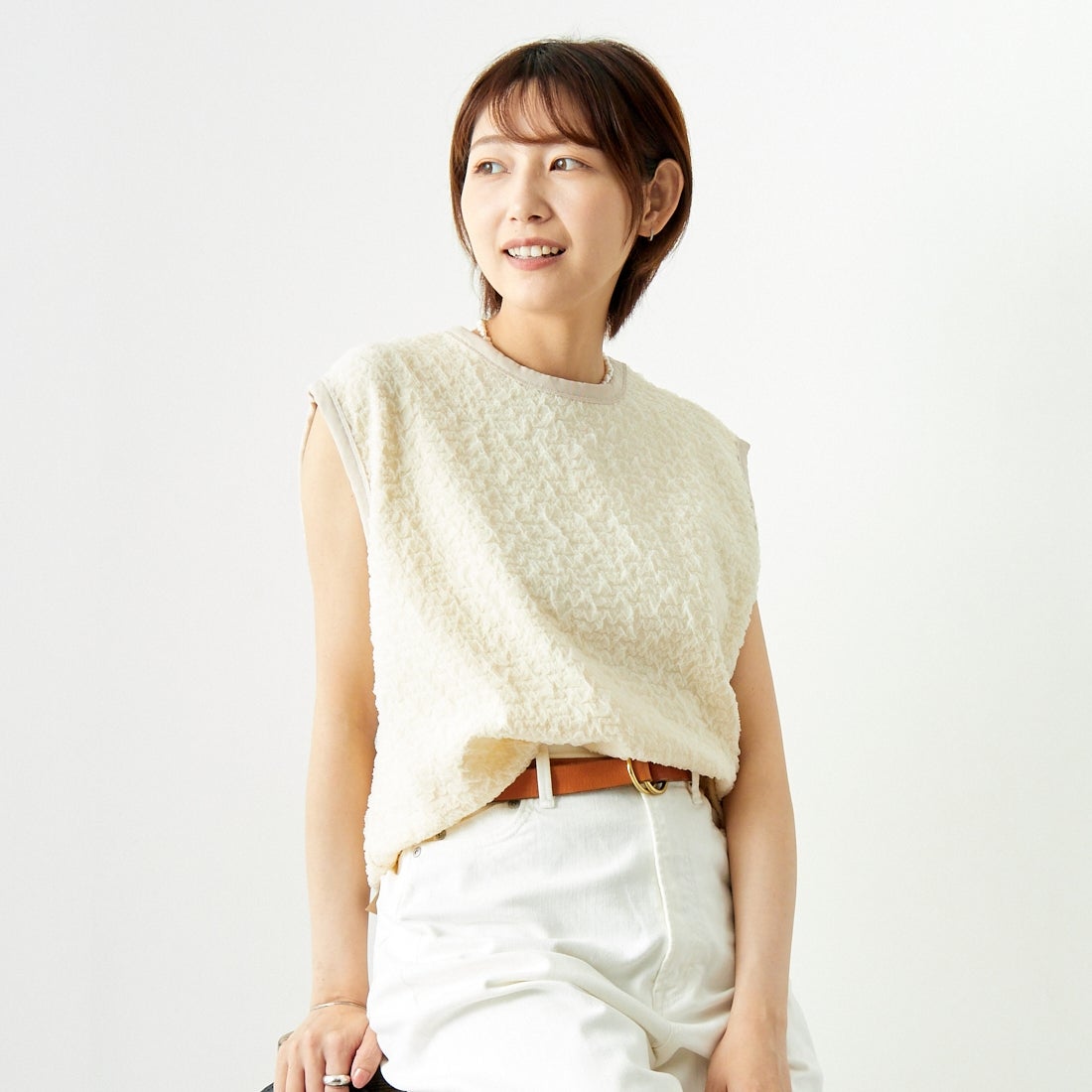 O.WHITE&&モデル身長：167cm 着用サイズ：F&&