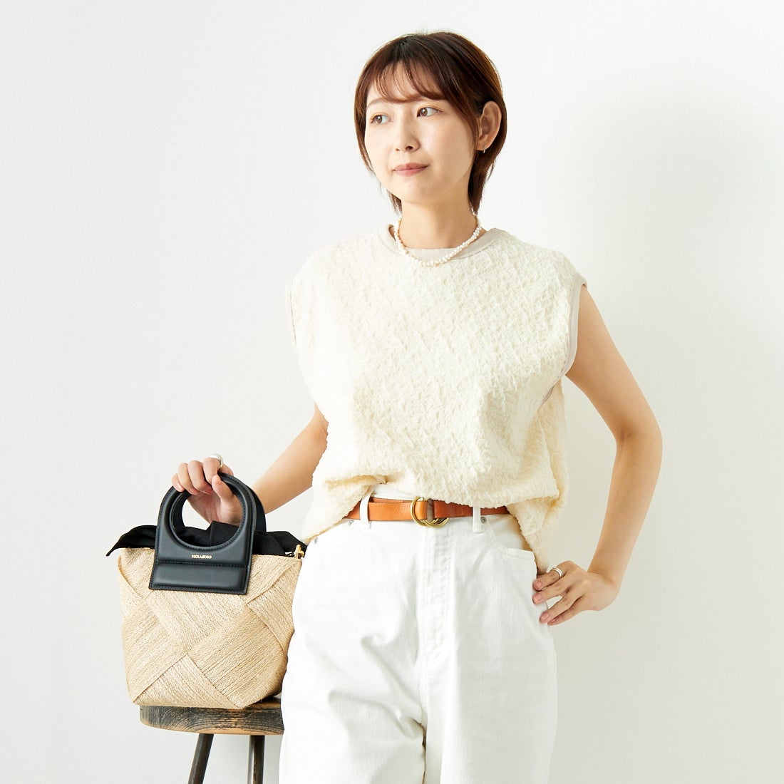 CHIGNON [シニヨン] フクレチュールプルオーバー [8743-630KO] O.WHITE &&モデル身長：167cm 着用サイズ：F&&