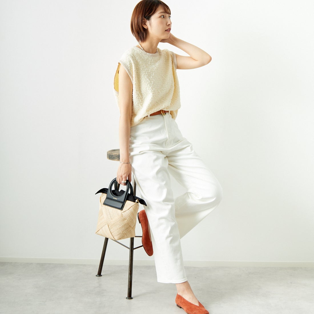 CHIGNON [シニヨン] フクレチュールプルオーバー [8743-630KO] O.WHITE &&モデル身長：167cm 着用サイズ：F&&