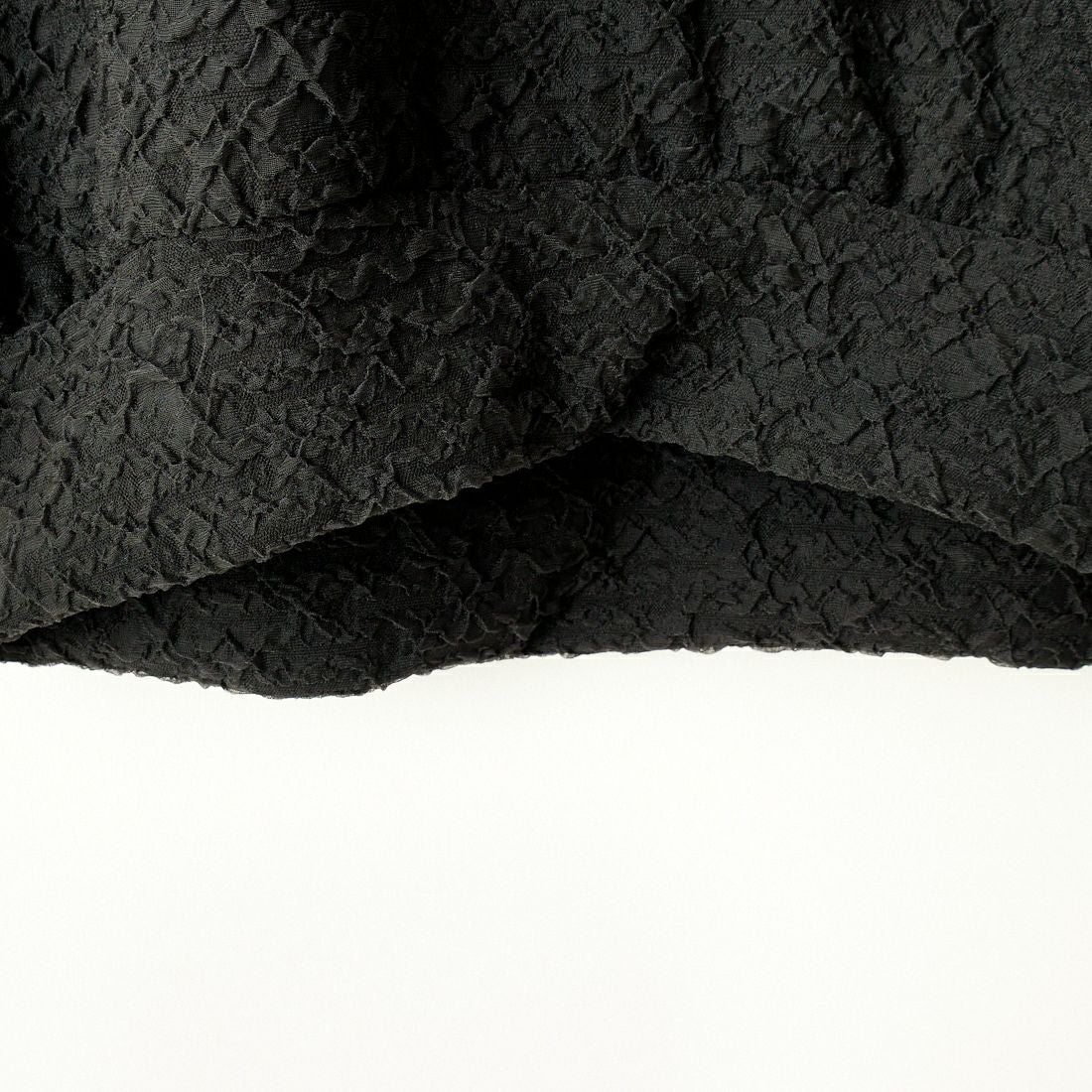 CHIGNON [シニヨン] フクレチュールプルオーバー [8743-630KO] BLACK