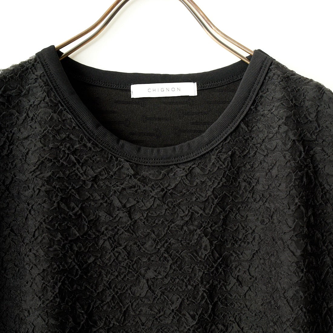 CHIGNON [シニヨン] フクレチュールプルオーバー [8743-630KO] BLACK