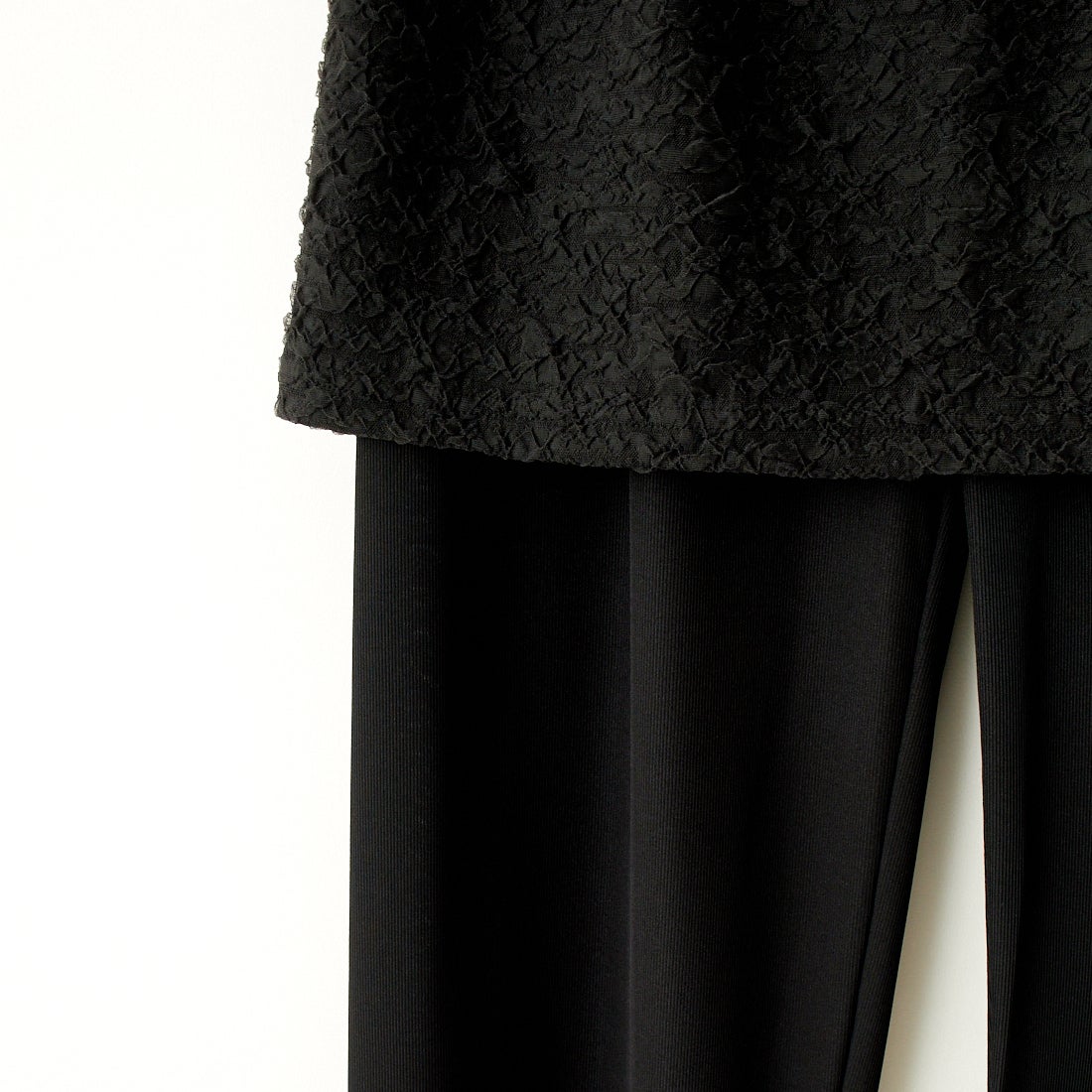 CHIGNON [シニヨン] フクレチュールスカートパンツ [3743-631KO] BLACK