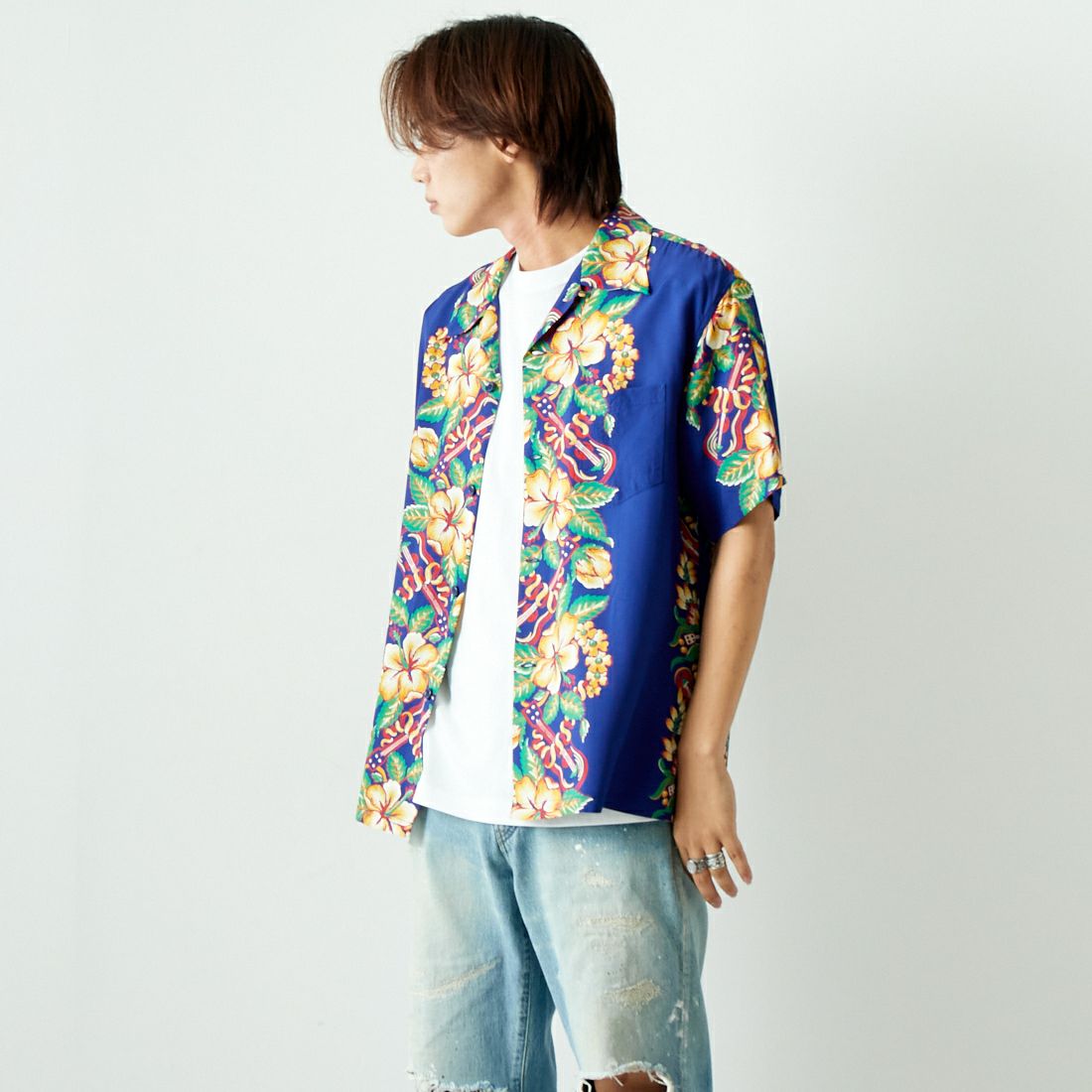 SUN SURF [サンサーフ] レーヨンハワイアンシャツ [SS39212] 128 NAVY &&モデル身長：179cm 着用サイズ：XL&&
