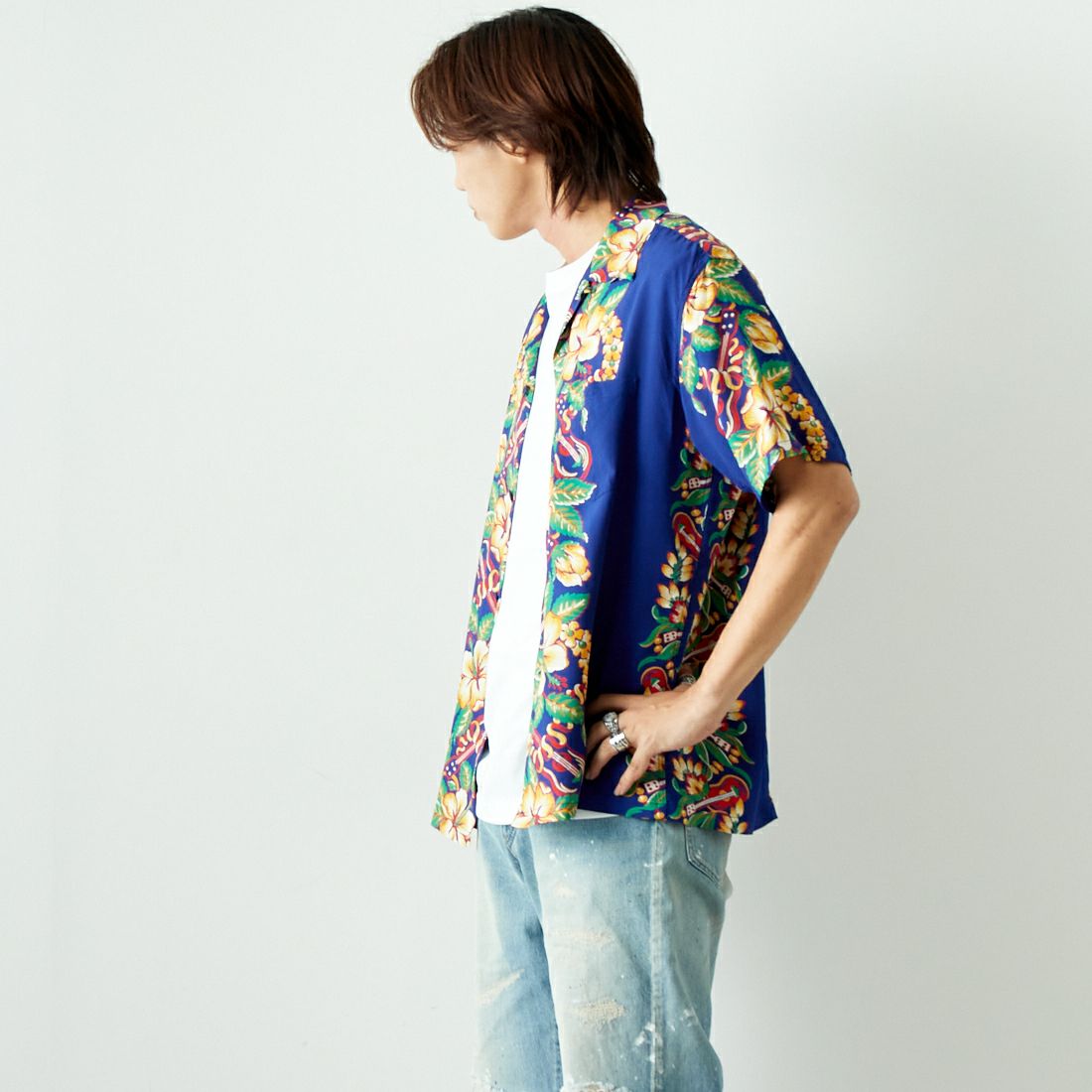 SUN SURF [サンサーフ] レーヨンハワイアンシャツ [SS39212] 128 NAVY &&モデル身長：179cm 着用サイズ：XL&&