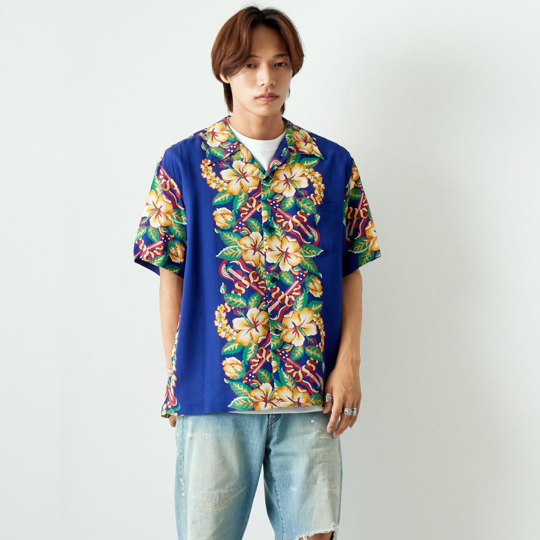 SUN SURF [サンサーフ] レーヨンハワイアンシャツ [SS39212] 128 NAVY &&モデル身長：179cm 着用サイズ：XL&&