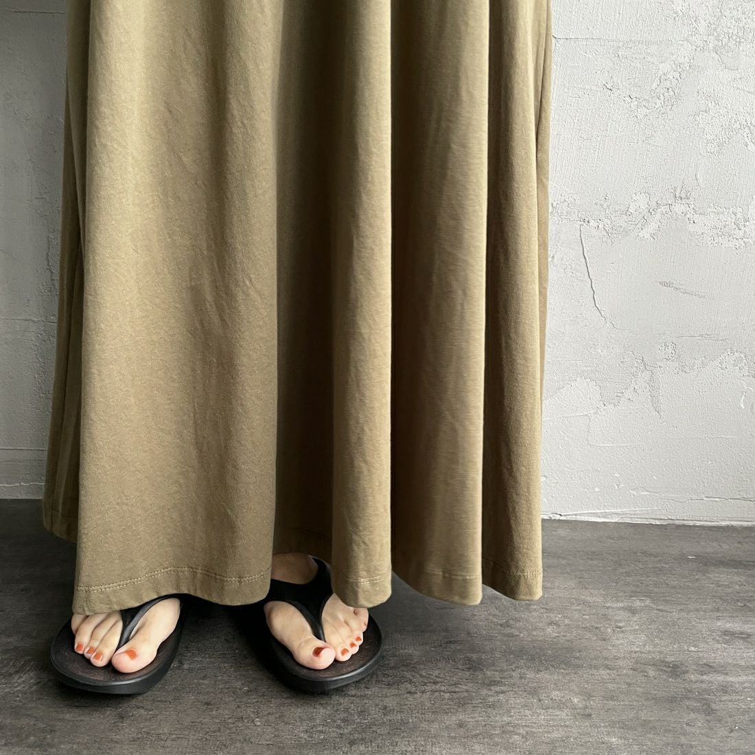 By/m [バイエム] マルチWAY ギャザーキャミカットワンピース [24122007] 39 KHAKI &&モデル身長：160cm 着用サイズ：F&&