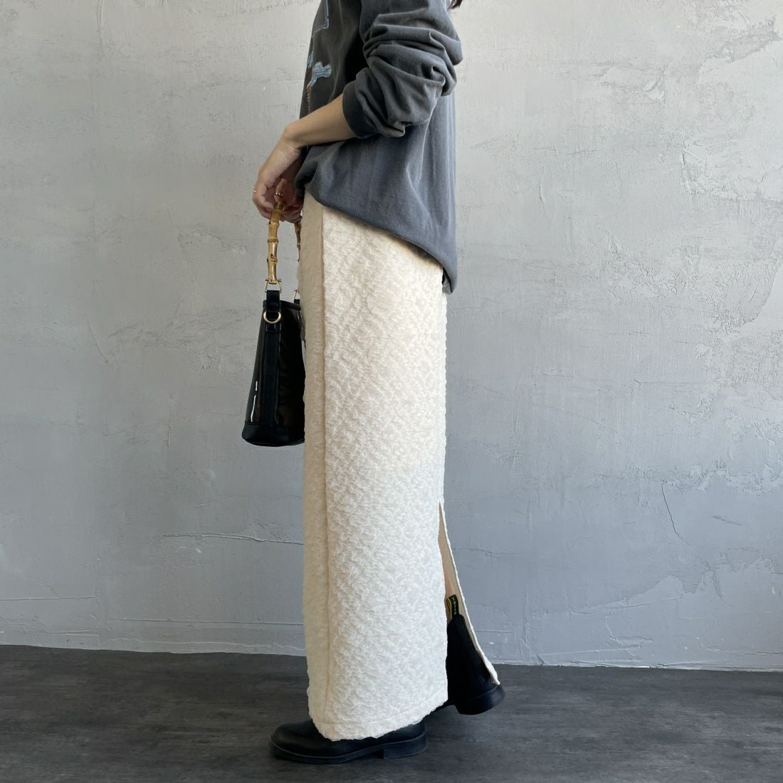 By/m [バイエム] ふくれジャガード ナローロングスカート [24122014] 02 OFF &&モデル身長：160cm 着用サイズ：F&&
