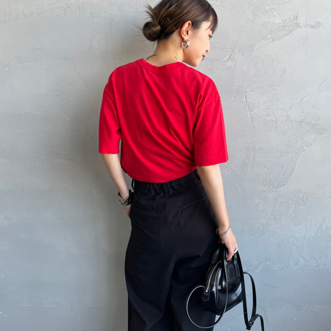 MEYAME [メヤメ] ブランクTシャツ [MEY-1874] RED &&モデル身長：150cm 着用サイズ：F&&