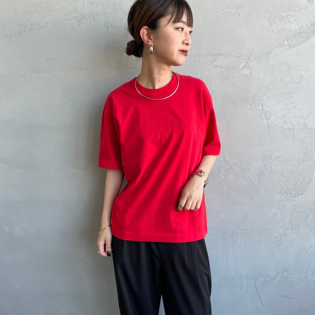 MEYAME [メヤメ] ブランクTシャツ [MEY-1874] RED &&モデル身長：150cm 着用サイズ：F&&