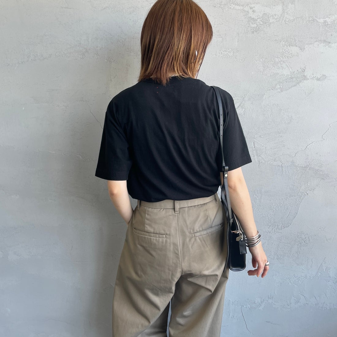 MEYAME [メヤメ] ブランクTシャツ [MEY-1874] BLACK &&モデル身長：158cm 着用サイズ：F&&