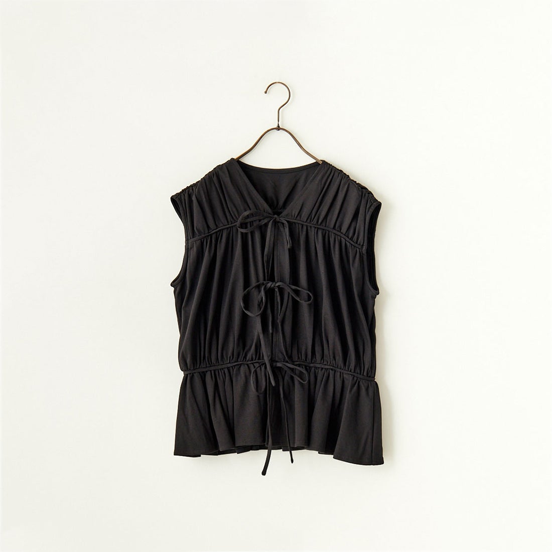 USINE [ユジーヌ] リボンギャザーTシャツ [2420803] BLACK