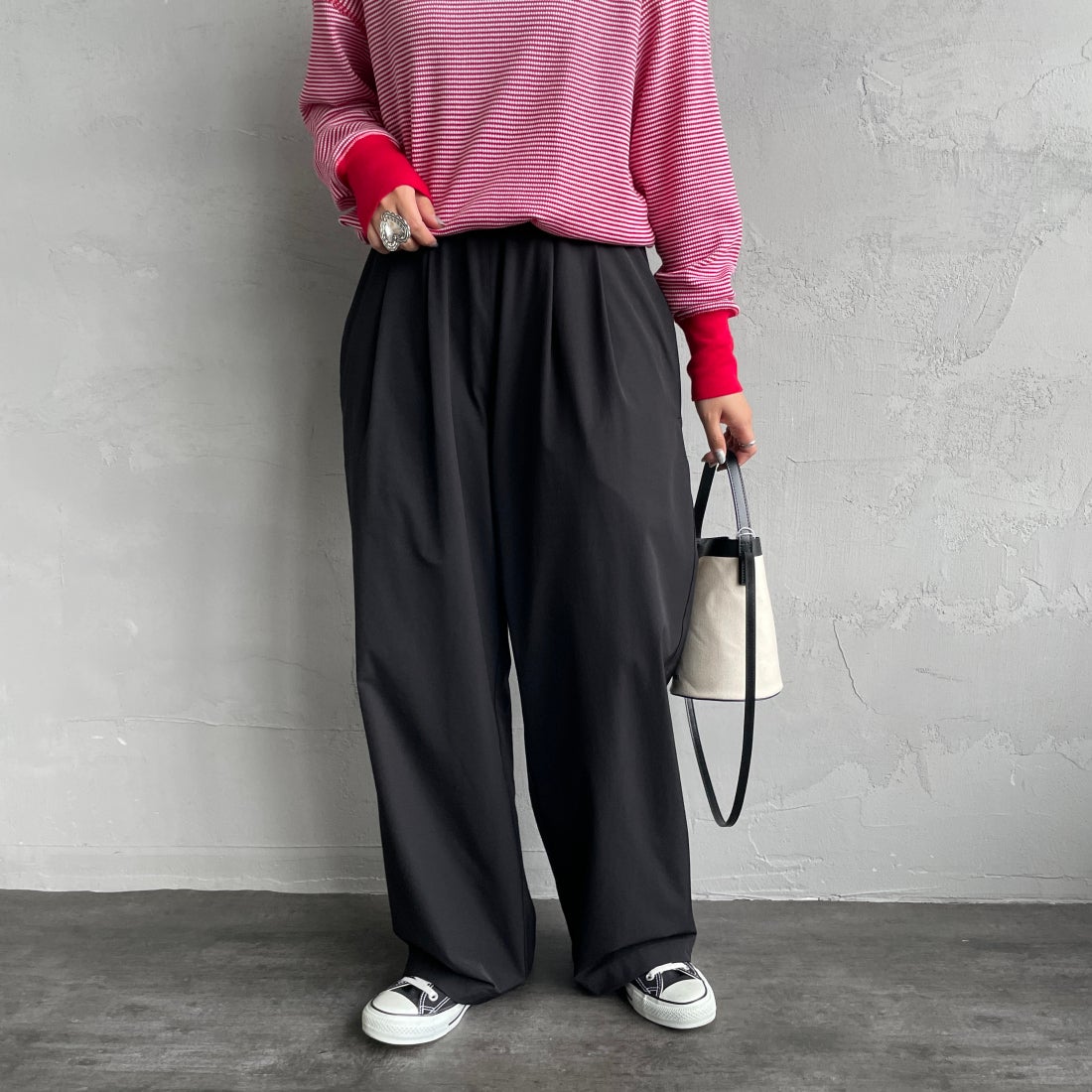 BLACK&&モデル身長：156cm 着用サイズ：F&&