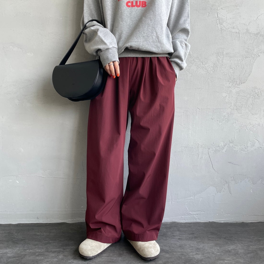 Jeans Factory Clothes [ジーンズファクトリークローズ] 7DAYS ナイロンストレートイージーパンツ [IN10-PT-4] BURGANDY &&モデル身長：160cm 着用サイズ：F&&