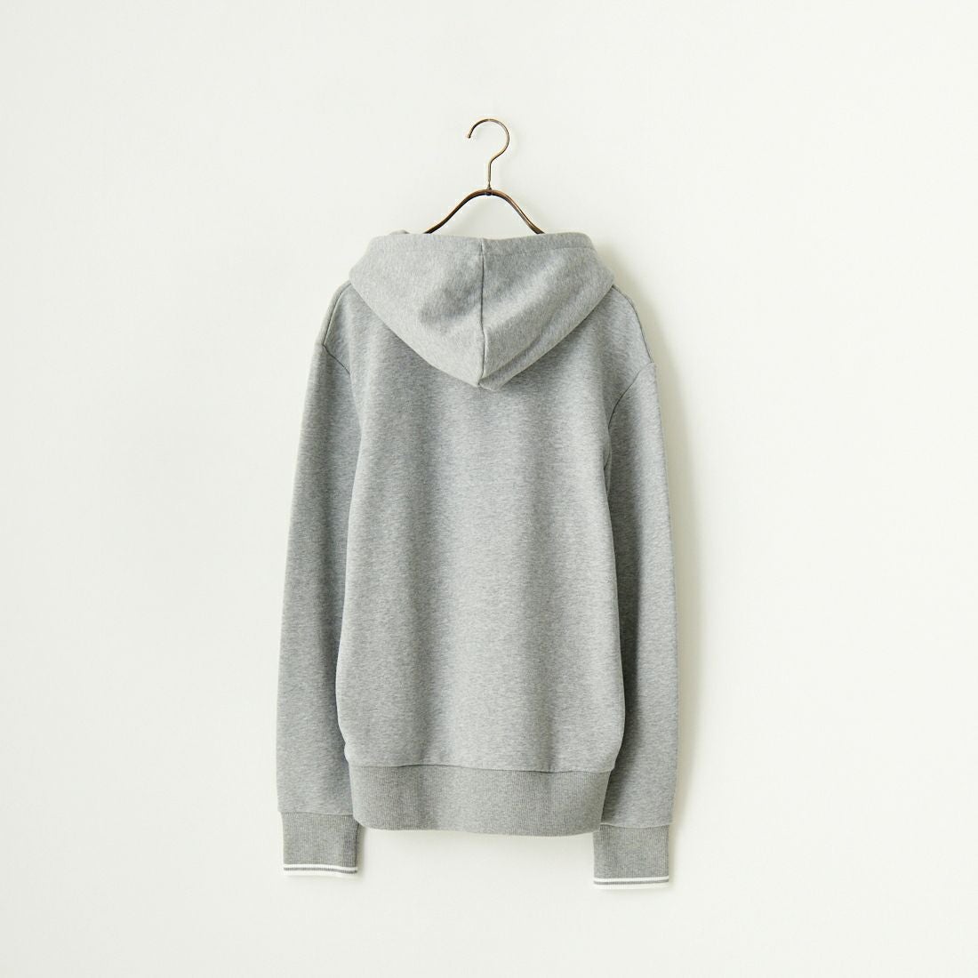 FRED PERRY [フレッドペリー] ワンポイントロゴ刺繍 スウェット