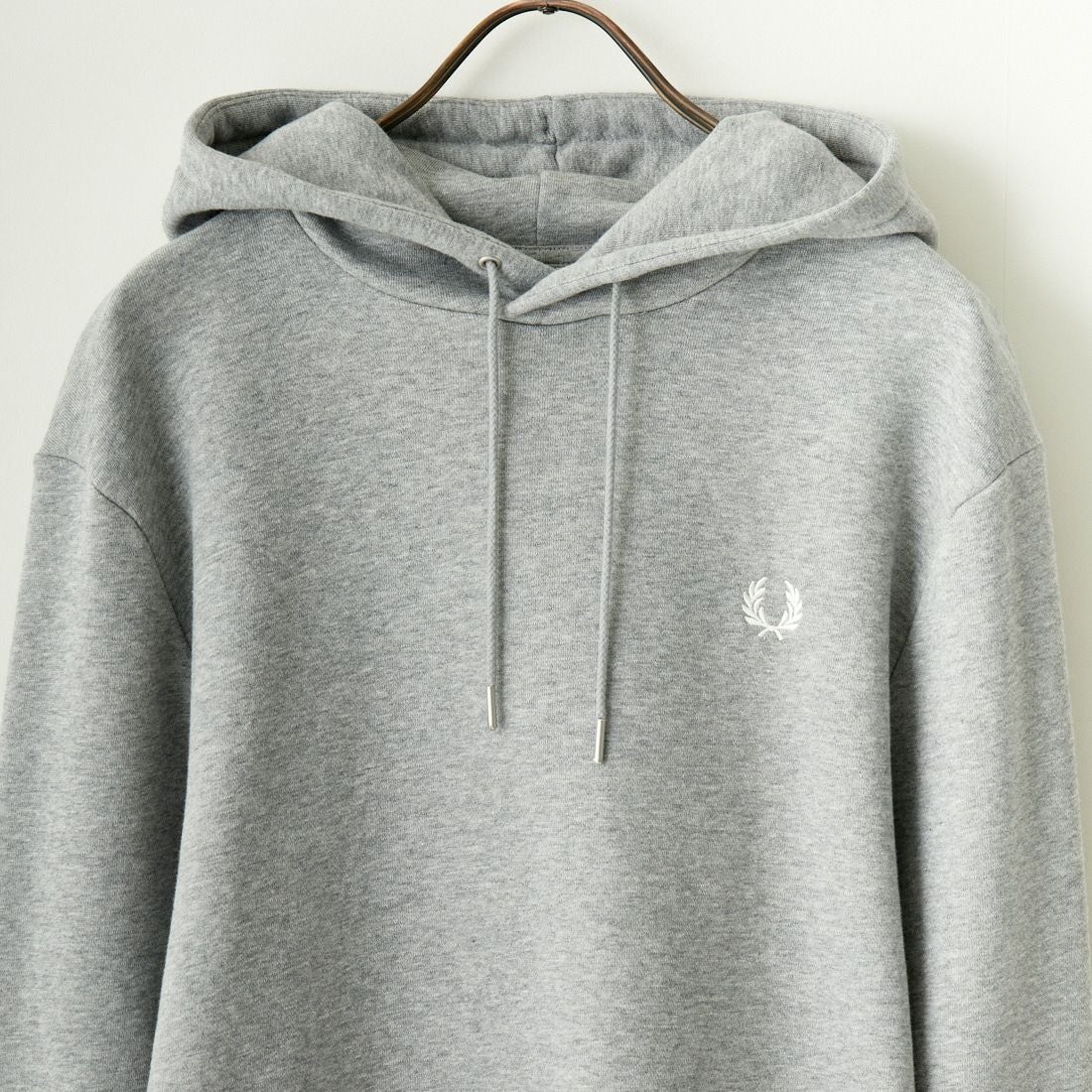 FRED PERRY [フレッドペリー] ワンポイントロゴ刺繍 スウェットパーカー [M2643] R49 STEEL