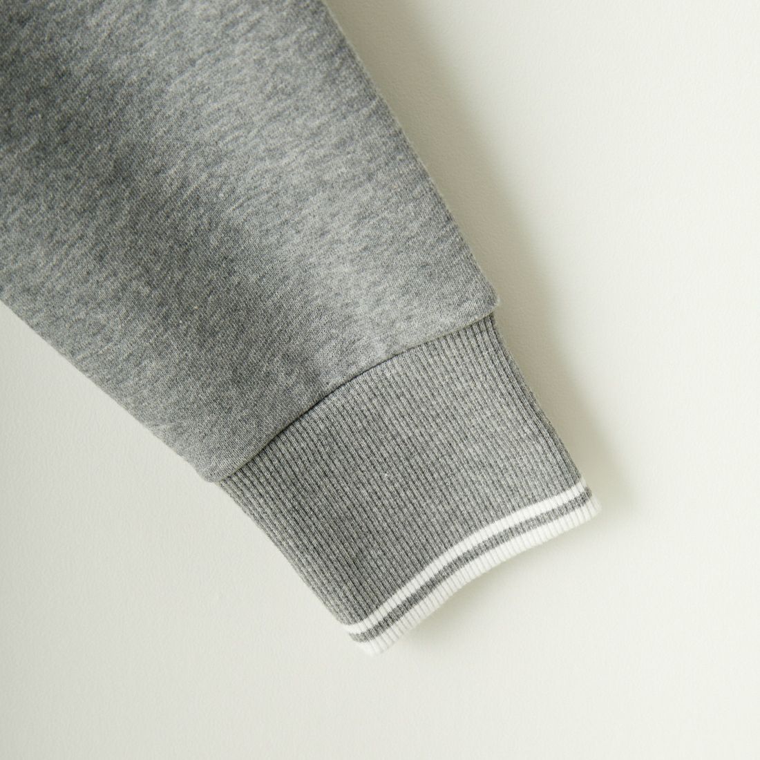 FRED PERRY [フレッドペリー] ワンポイントロゴ刺繍 スウェットパーカー [M2643] R49 STEEL