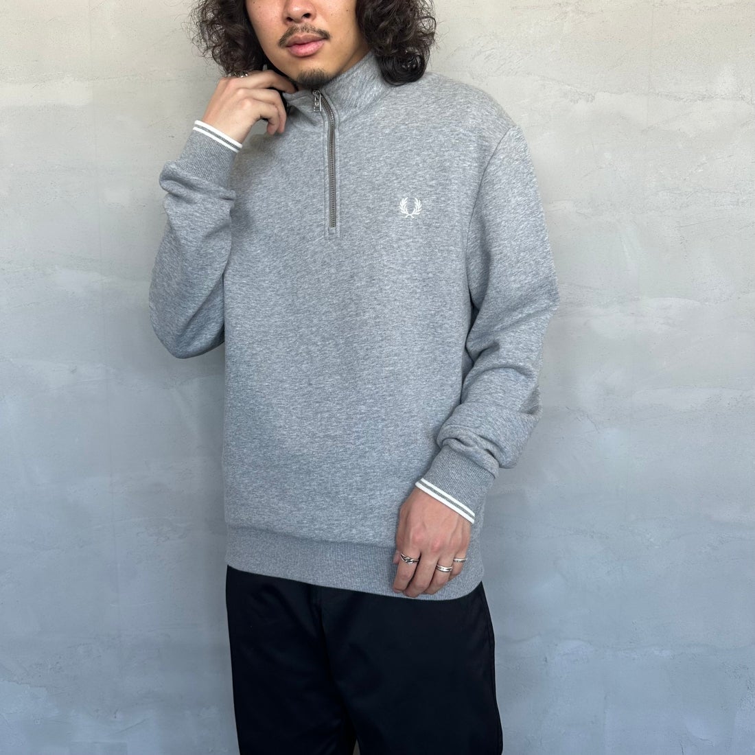 FRED PERRY [フレッドペリー] ワンポイントロゴ刺繍 ハーフジップ