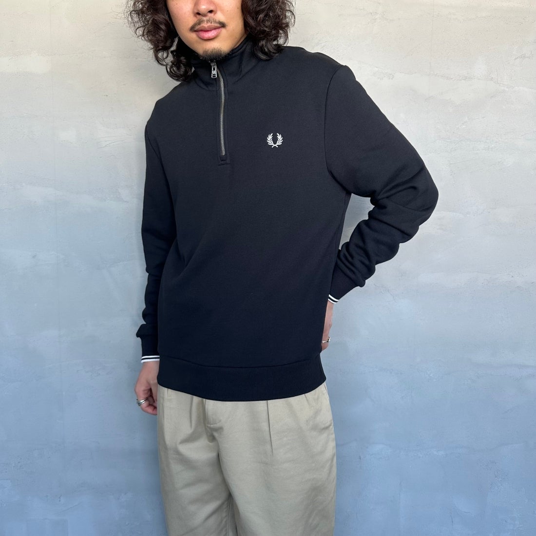 FRED PERRY [フレッドペリー] ワンポイントロゴ刺繍 ハーフジップ