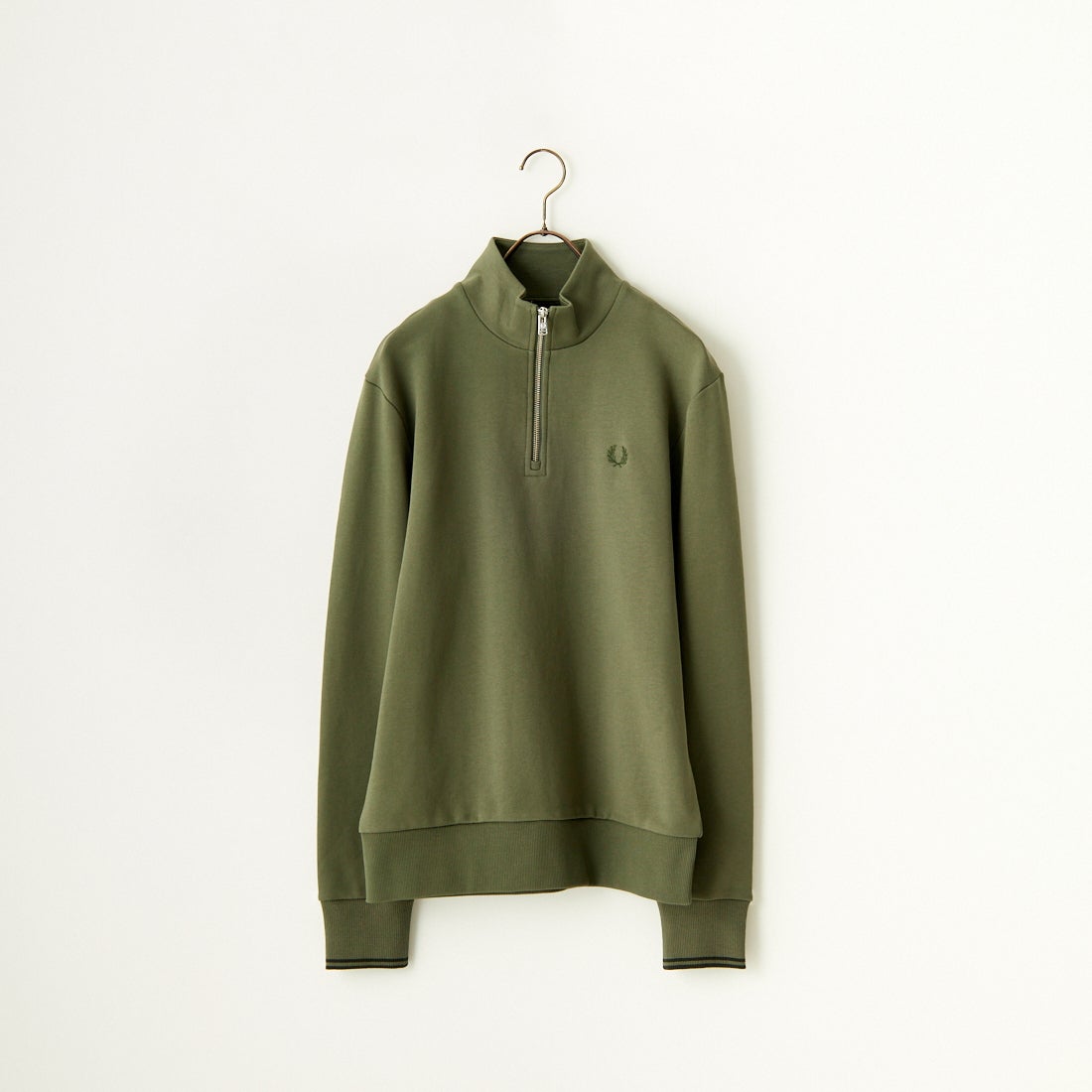 FRED PERRY [フレッドペリー] ワンポイントロゴ刺繍 ハーフジップスウェット [M3574] W49 LAUREL