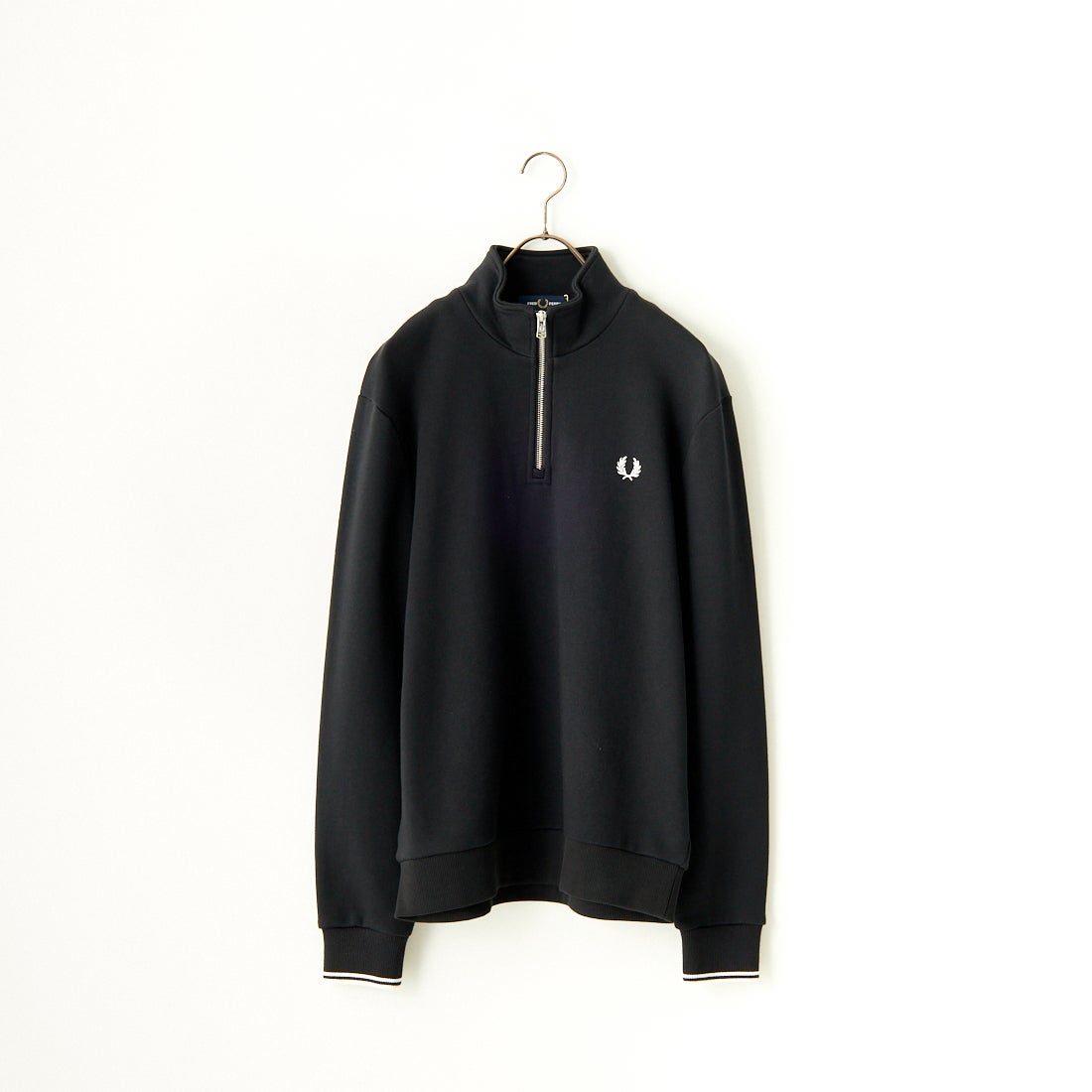 FRED PERRY [フレッドペリー] ワンポイントロゴ刺繍 ハーフジップスウェット [M3574] 102 BLACK