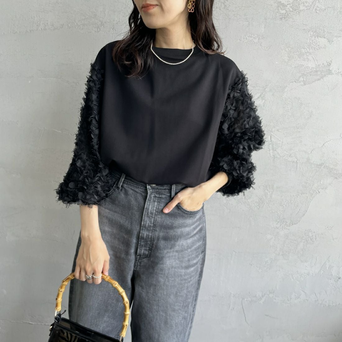 USINE [ユジーヌ] 袖ギャザープルオーバー [2430802] BLACK &&モデル身長：160cm 着用サイズ：F&&