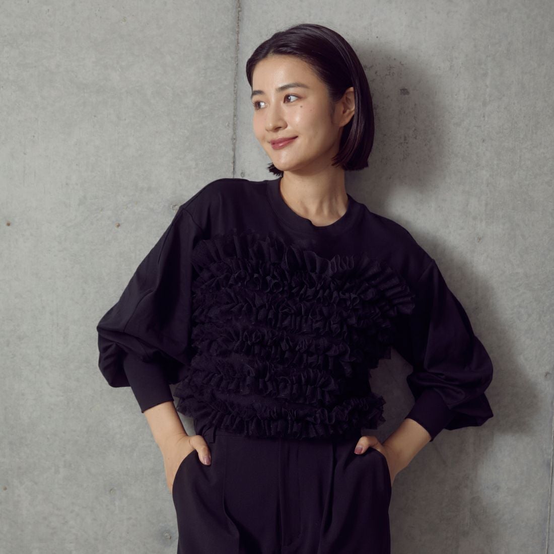 BLACK&&モデル身長：163cm 着用サイズ：F&&