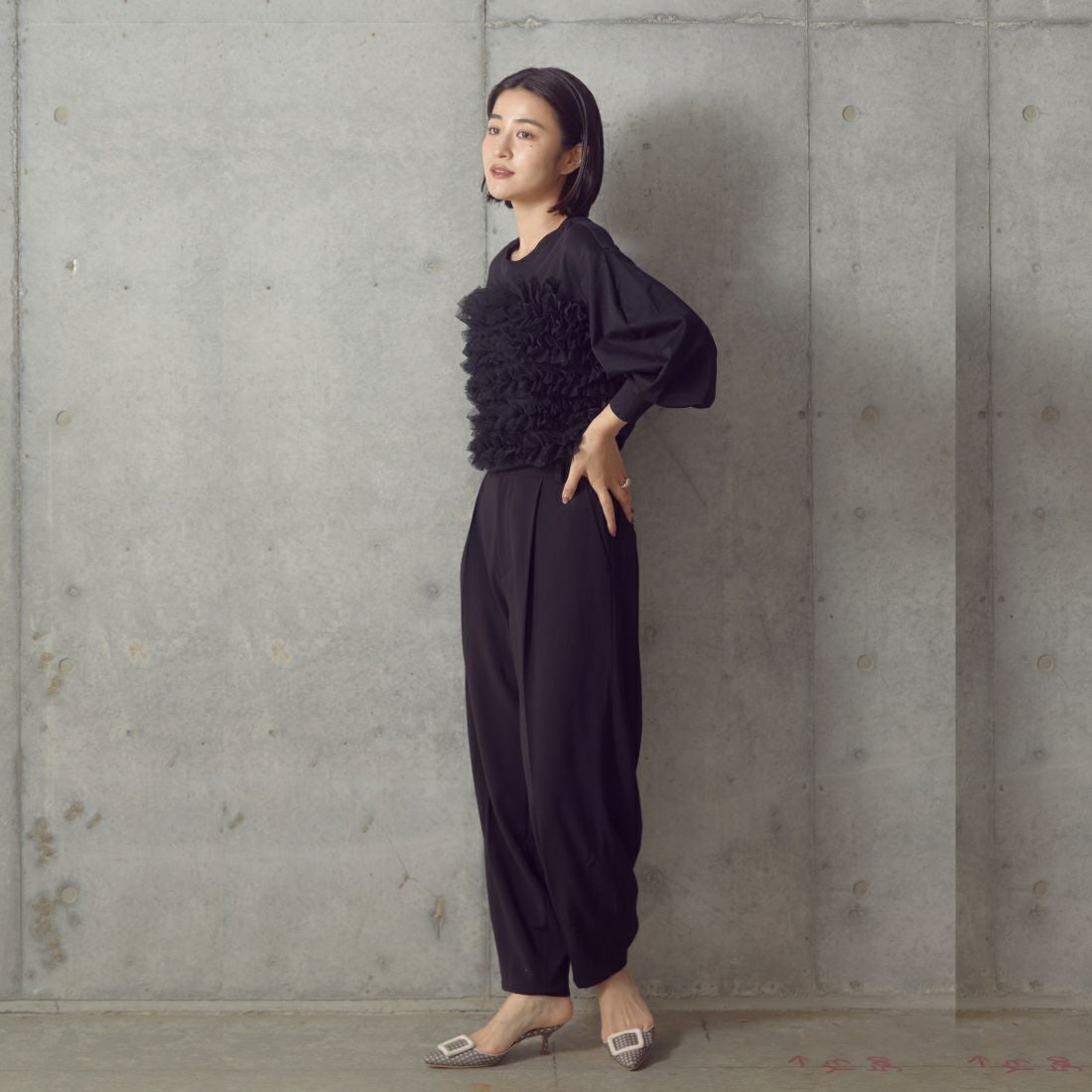 USINE [ユジーヌ] ピスチェドッキングプルオーバー [2430803] BLACK &&モデル身長：163cm 着用サイズ：F&&