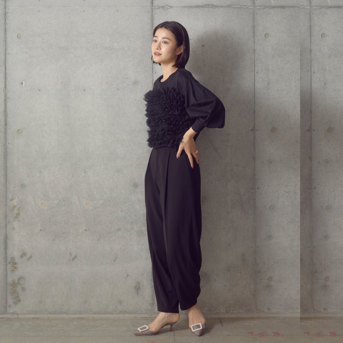 USINE [ユジーヌ] ピスチェドッキングプルオーバー [2430803] BLACK &&モデル身長：163cm 着用サイズ：F&&