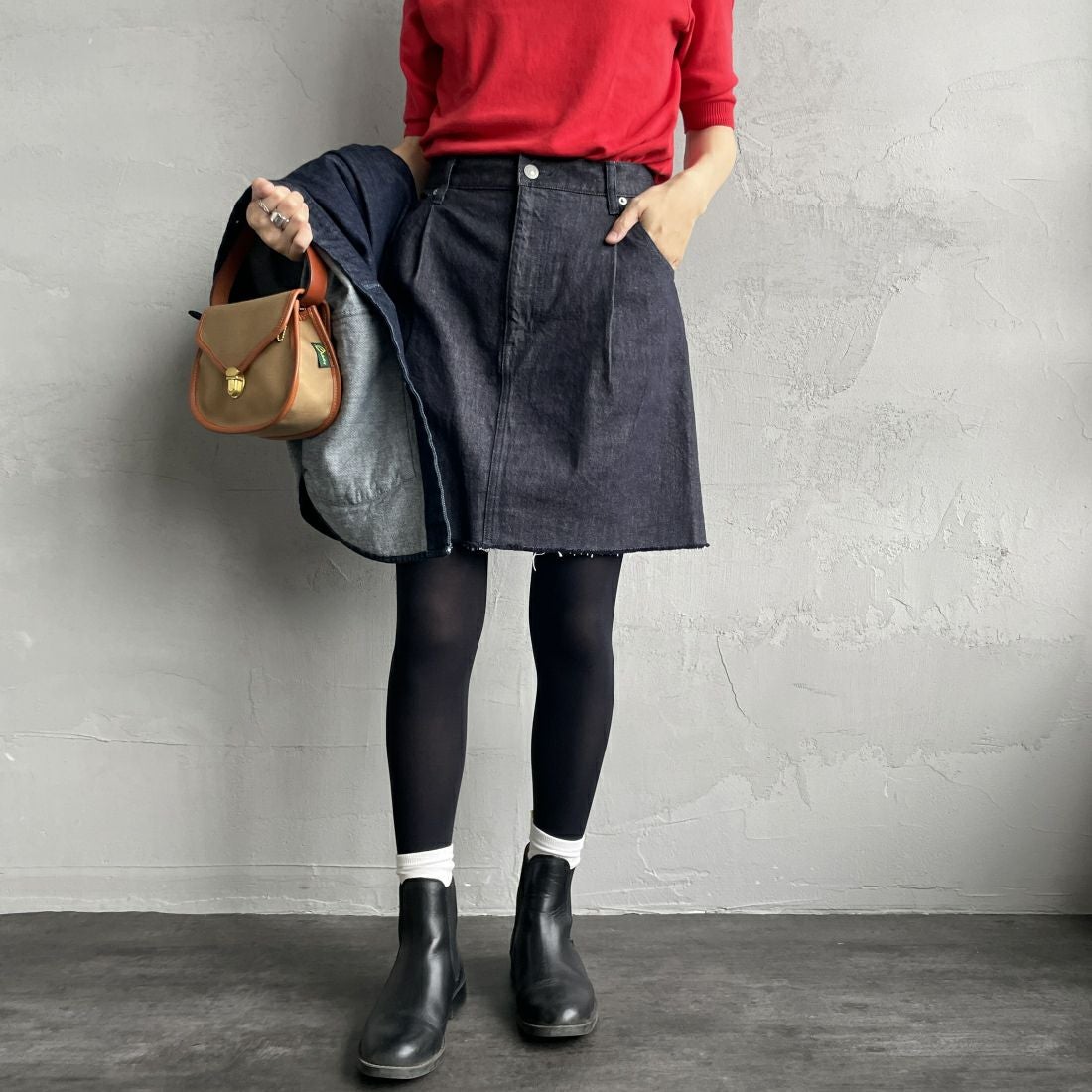 Americana × JEANS FACTORY [アメリカーナ × ジーンズファクトリー] 別注 カットオフデニムミニスカート [ASO-721-JF] ﾈｲﾋﾞｰ &&モデル身長：160cm 着用サイズ：S&&