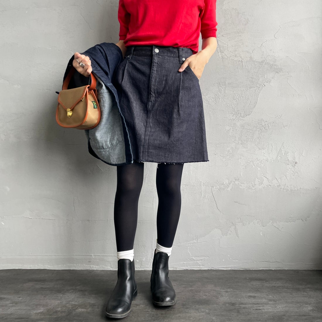 Americana × JEANS FACTORY [アメリカーナ × ジーンズファクトリー] 別注 カットオフデニムミニスカート [ASO-721-JF] ﾈｲﾋﾞｰ &&モデル身長：160cm 着用サイズ：S&&