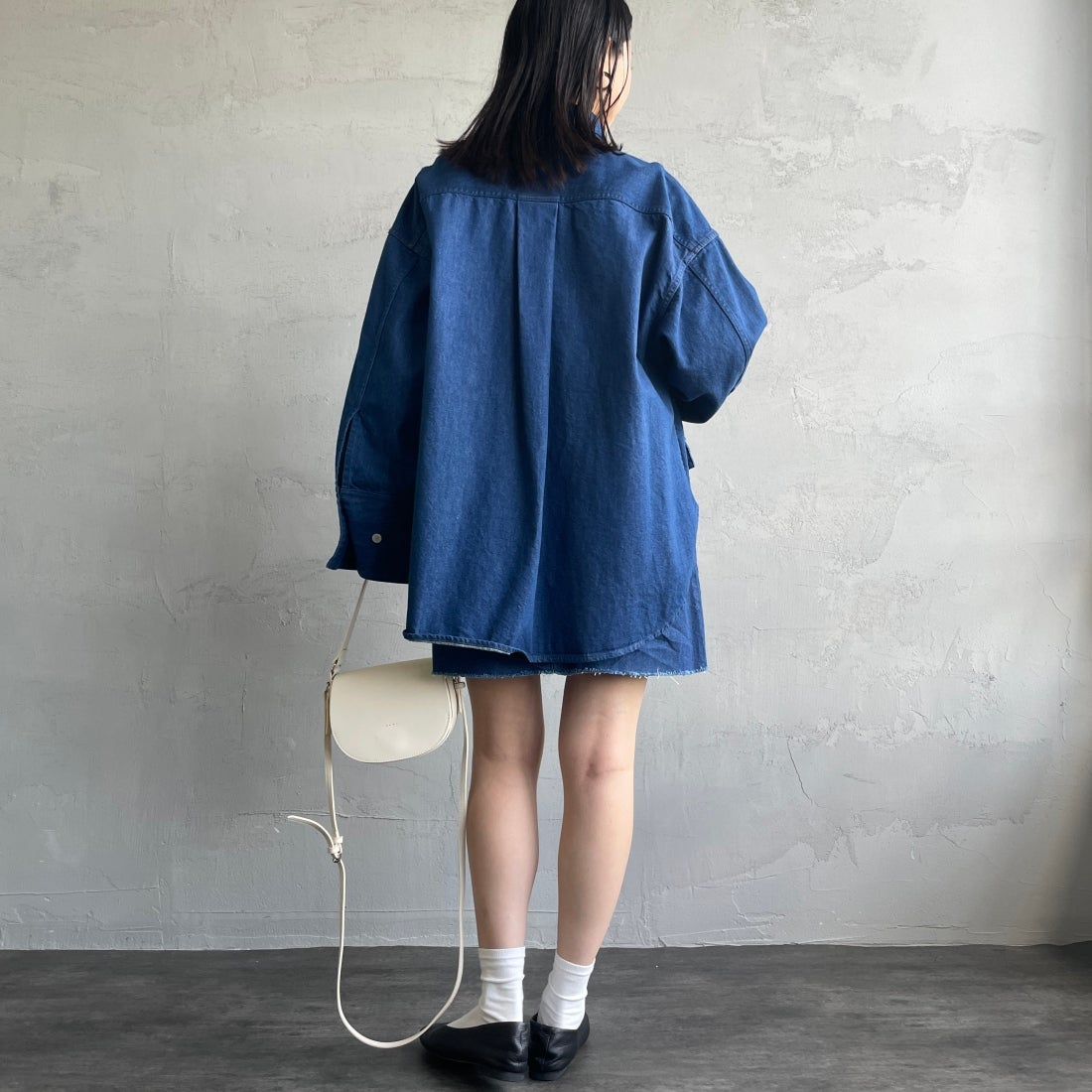 Americana × JEANS FACTORY [アメリカーナ × ジーンズファクトリー] 別注 カットオフデニムミニスカート [ASO-721-JF] LTﾌﾞﾙｰ &&モデル身長：163cm 着用サイズ：S&&