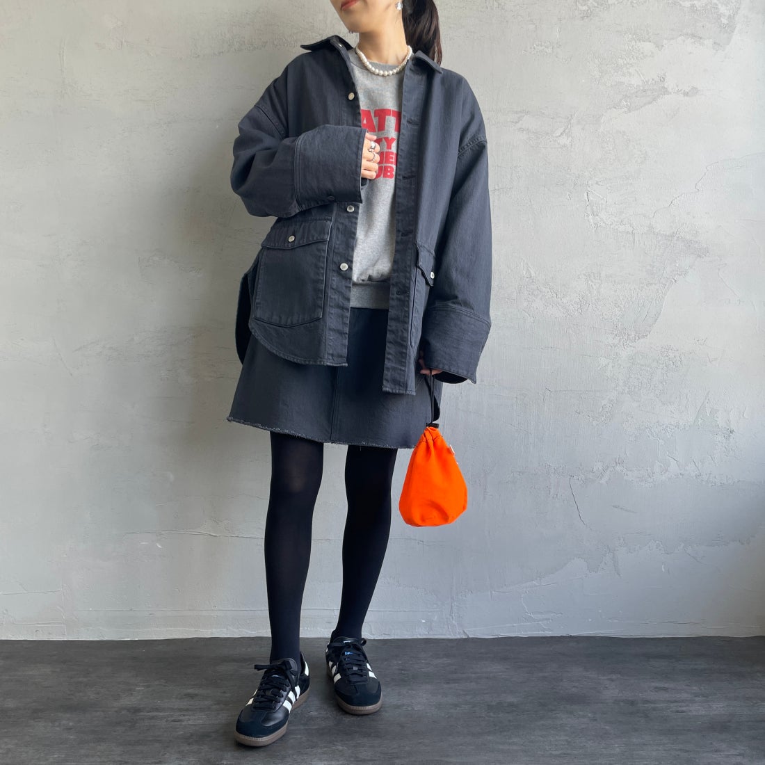 Americana × JEANS FACTORY [アメリカーナ × ジーンズファクトリー] 別注 カットオフデニムミニスカート [ASO-721-JF] ｽﾐｸﾛ &&モデル身長：160cm 着用サイズ：S&&