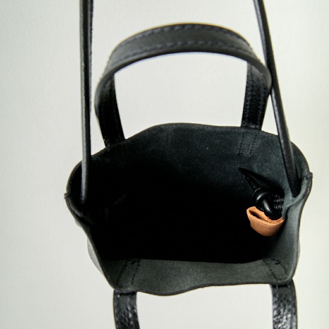 IL BISONTE [イルビゾンテ] ミニ クロスボディバッグ [54222305611