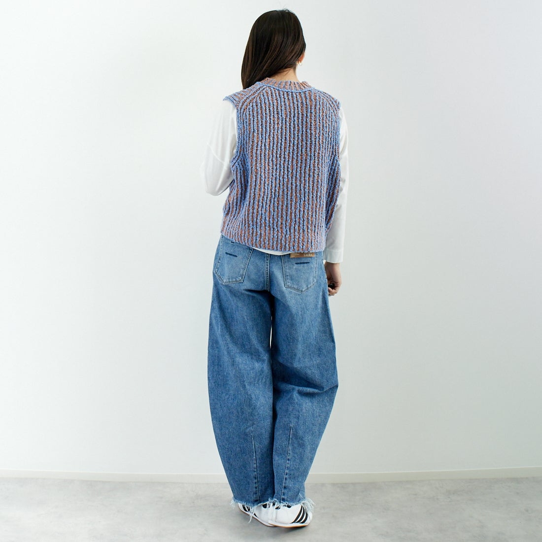 YANUK [ヤヌーク] カーブテーパード LAURA/ローラ [57141314] CUB &&モデル身長：167cm 着用サイズ：24&&